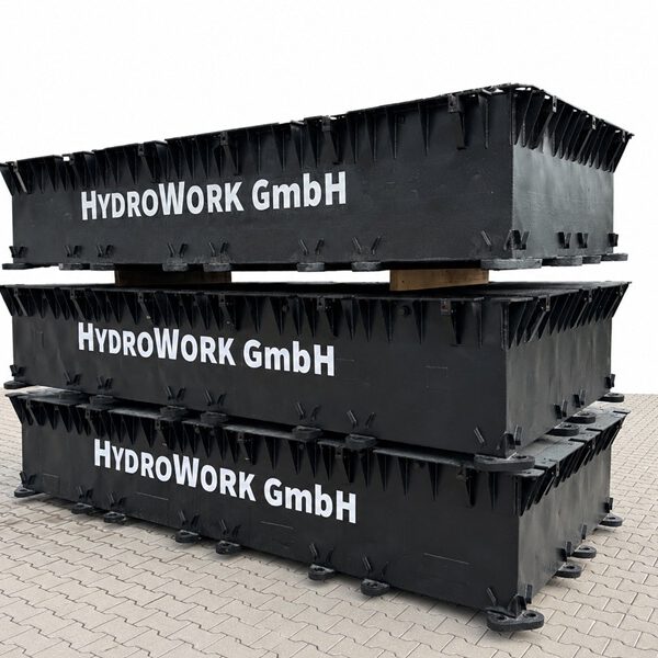 3 Pontons mit Aufdruck HydroWork GmbH gestapelt